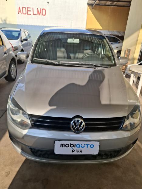 VOLKSWAGEN Fox 1.6 4P TREND FLEX, Foto 2