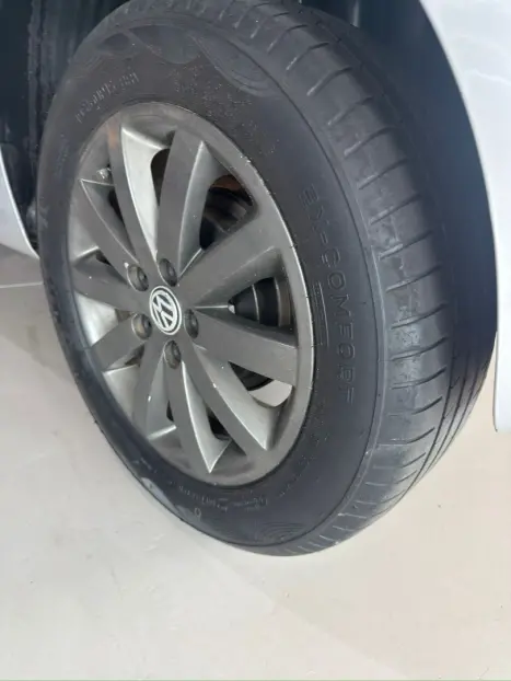VOLKSWAGEN Fox 1.6 4P MSI TRENDLINE FLEX, Foto 13