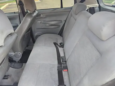 VOLKSWAGEN Fox 1.6 4P PLUS FLEX, Foto 13