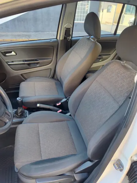 VOLKSWAGEN Fox 1.6 4P FLEX, Foto 9