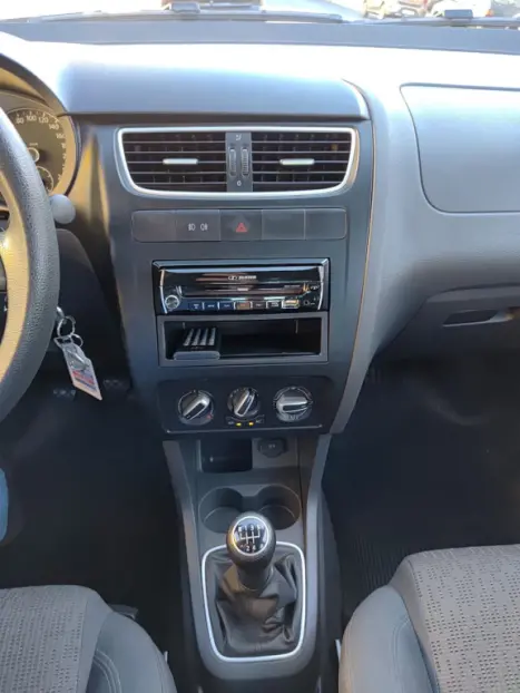 VOLKSWAGEN Fox 1.6 4P FLEX, Foto 14