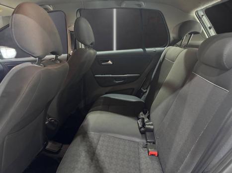 VOLKSWAGEN Fox 1.6 4P MSI COMFORTLINE FLEX, Foto 9