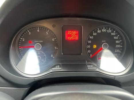 VOLKSWAGEN Fox 1.6 4P FLEX, Foto 9