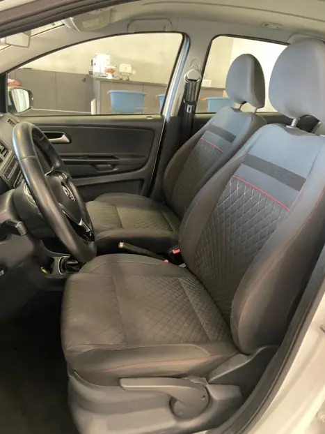 VOLKSWAGEN Fox 1.6 4P COMFORTLINE FLEX, Foto 8