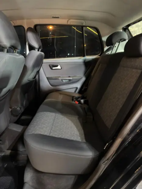 VOLKSWAGEN Fox 1.6 4P, Foto 13