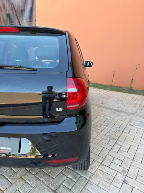 VOLKSWAGEN Fox 1.6 4P, Foto 10