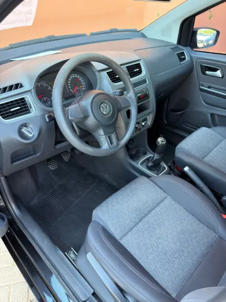 VOLKSWAGEN Fox 1.6 4P, Foto 14