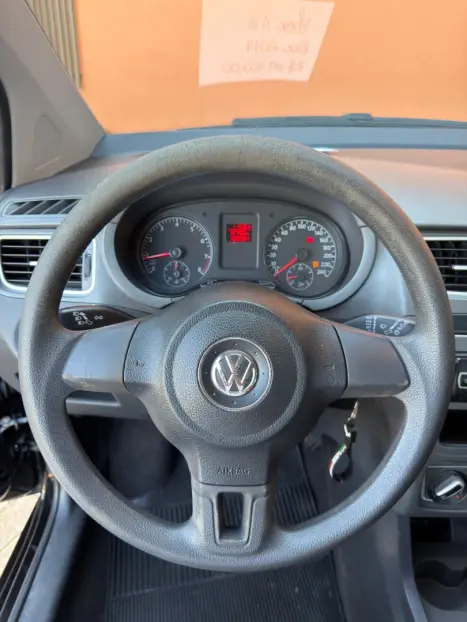 VOLKSWAGEN Fox 1.6 4P, Foto 15
