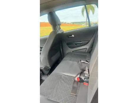 VOLKSWAGEN Fox 1.6 4P, Foto 7