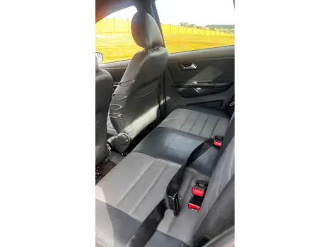 VOLKSWAGEN Fox 1.6 4P, Foto 6