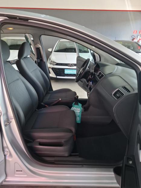 VOLKSWAGEN Fox 1.6 4P TREND FLEX, Foto 14