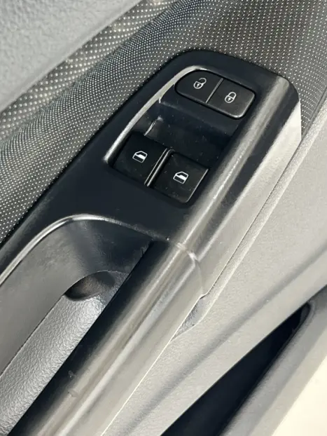 VOLKSWAGEN Gol 1.0 12V 4P FLEX MPI G7, Foto 5