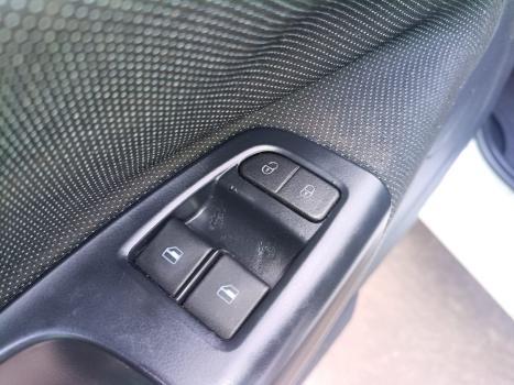 VOLKSWAGEN Gol 1.0 12V FLEX MPI G8, Foto 17