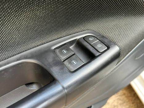 VOLKSWAGEN Gol 1.0 MI 4P, Foto 13
