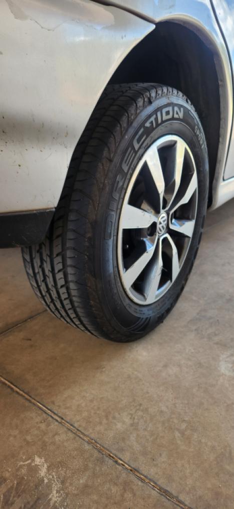 VOLKSWAGEN Gol 1.6 4P CL, Foto 4