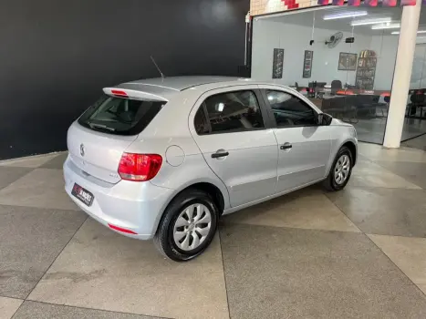 VOLKSWAGEN Gol 1.6 MI 4P, Foto 4