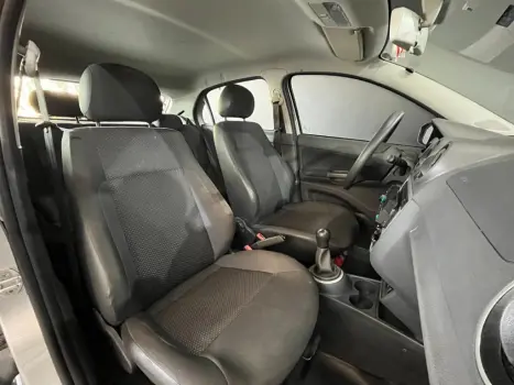 VOLKSWAGEN Gol 1.6 MI 4P, Foto 14