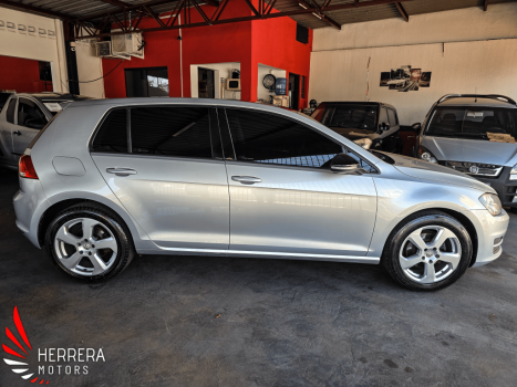 VOLKSWAGEN Golf 1.4 16V 4P TSI COMFORTLINE AUTOMÁTICO, Foto 6 VOLKSWAGEN Golf 1.4 16V 4P TSI COMFORTLINE AUTOMÁTICO, Foto 6