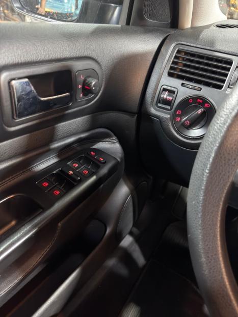 VOLKSWAGEN Golf 1.6 4P FLEX, Foto 15