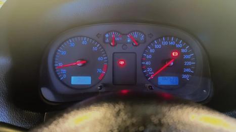 VOLKSWAGEN Golf 1.6 4P GENERATION, Foto 3