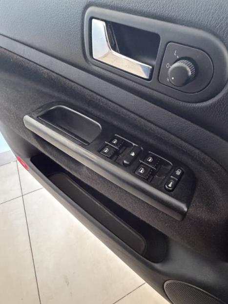 VOLKSWAGEN Golf 2.0 4P FLEX COMFORTLINE, Foto 8