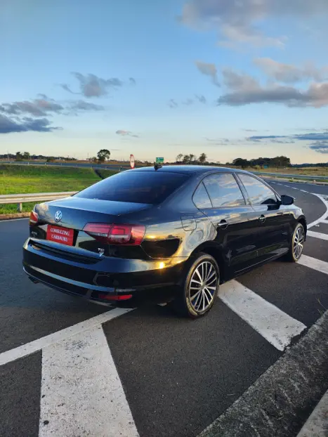 VOLKSWAGEN Jetta 1.4 4P 250 TSI TURBO CONFORTLINE AUTOMTICO, Foto 2