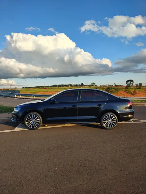 VOLKSWAGEN Jetta 1.4 4P 250 TSI TURBO CONFORTLINE AUTOMTICO, Foto 5