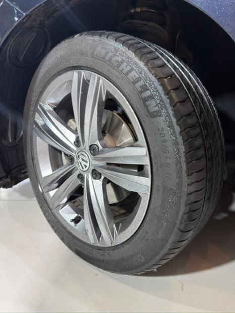 VOLKSWAGEN Jetta 1.4 4P 250 TSI R-LINE AUTOM�TICO, Foto 5