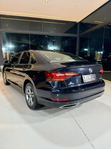 VOLKSWAGEN Jetta 1.4 4P 250 TSI R-LINE AUTOM�TICO, Foto 11