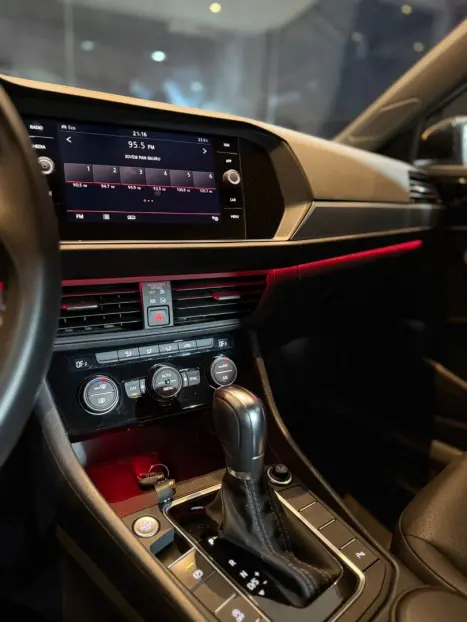 VOLKSWAGEN Jetta 1.4 4P 250 TSI R-LINE AUTOM�TICO, Foto 12