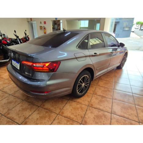 VOLKSWAGEN Jetta 1.4 4P 250 TSI TURBO COMFORTLINE AUTOMTICO, Foto 2