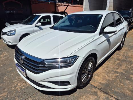 VOLKSWAGEN Jetta 1.4 4P 250 TSI TURBO COMFORTLINE AUTOM�TICO, Foto 2