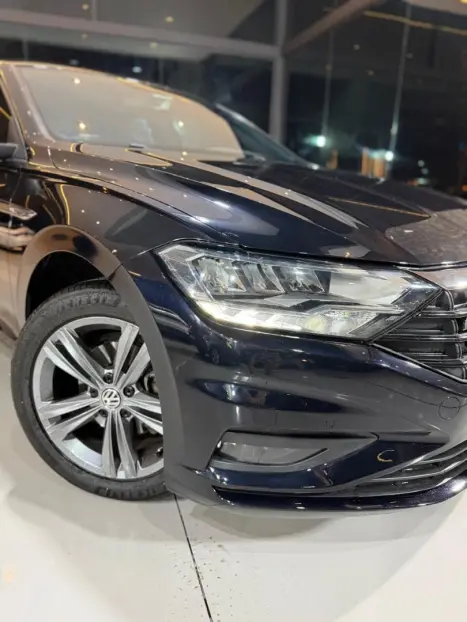 VOLKSWAGEN Jetta 1.4 4P 250 TSI R-LINE AUTOM�TICO, Foto 4