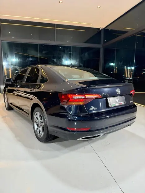 VOLKSWAGEN Jetta 1.4 4P 250 TSI R-LINE AUTOM�TICO, Foto 10