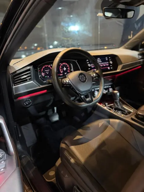 VOLKSWAGEN Jetta 1.4 4P 250 TSI R-LINE AUTOM�TICO, Foto 13