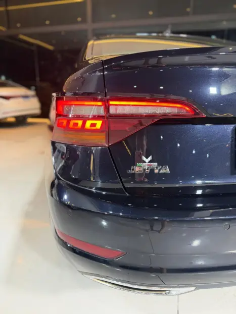 VOLKSWAGEN Jetta 1.4 4P 250 TSI R-LINE AUTOM�TICO, Foto 19