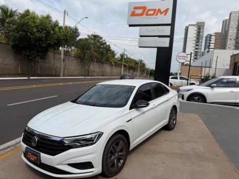 VOLKSWAGEN Jetta 1.4 4P 250 TSI R-LINE AUTOM�TICO, Foto 2