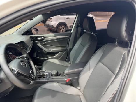 VOLKSWAGEN Jetta 1.4 4P 250 TSI R-LINE AUTOM�TICO, Foto 14