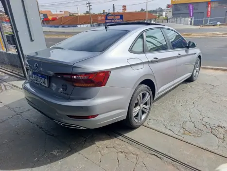 VOLKSWAGEN Jetta 1.4 4P 250 TSI R-LINE AUTOM�TICO, Foto 9