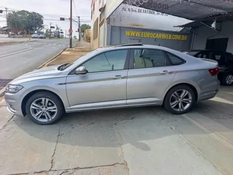 VOLKSWAGEN Jetta 1.4 4P 250 TSI R-LINE AUTOM�TICO, Foto 12
