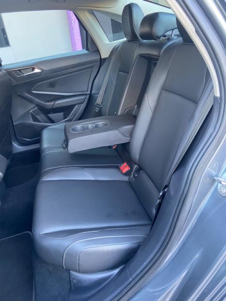 VOLKSWAGEN Jetta 1.4 4P 250 TSI TURBO COMFORTLINE AUTOMÁTICO, Foto 4