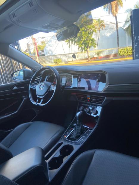 VOLKSWAGEN Jetta 1.4 4P 250 TSI TURBO COMFORTLINE AUTOMÁTICO, Foto 6