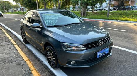 VOLKSWAGEN Jetta 2.0 4P COMFORTLINE FLEX, Foto 2