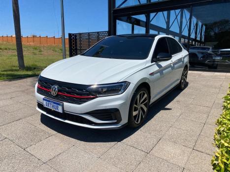 VOLKSWAGEN Jetta 2.0 4P 350 TSI GLI AUTOMÁTICO DSG, Foto 1 VOLKSWAGEN Jetta 2.0 4P 350 TSI GLI AUTOMÁTICO DSG, Foto 1
