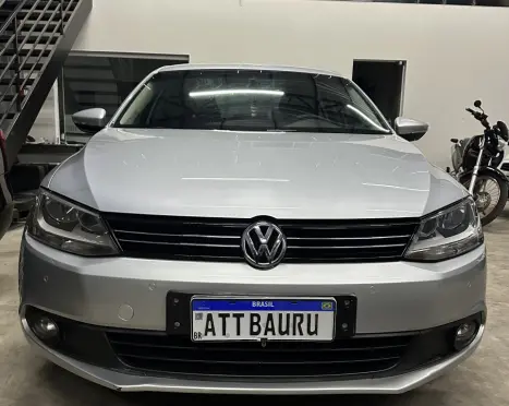 VOLKSWAGEN Jetta 2.0 4P FLEX CONFORTLINE TIPTRONIC AUTOMÁTICO, Foto 5 VOLKSWAGEN Jetta 2.0 4P FLEX CONFORTLINE TIPTRONIC AUTOMÁTICO, Foto 5