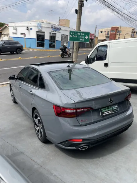 VOLKSWAGEN Jetta 2.0 4P 350 TSI GLI AUTOMÁTICO DSG, Foto 4 VOLKSWAGEN Jetta 2.0 4P 350 TSI GLI AUTOMÁTICO DSG, Foto 4