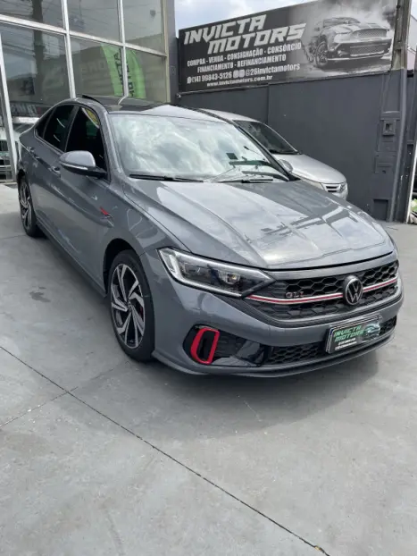 VOLKSWAGEN Jetta 2.0 4P 350 TSI GLI AUTOMÁTICO DSG, Foto 5 VOLKSWAGEN Jetta 2.0 4P 350 TSI GLI AUTOMÁTICO DSG, Foto 5