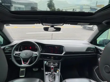 VOLKSWAGEN Jetta 2.0 4P 350 TSI GLI AUTOMÁTICO DSG, Foto 8 VOLKSWAGEN Jetta 2.0 4P 350 TSI GLI AUTOMÁTICO DSG, Foto 8
