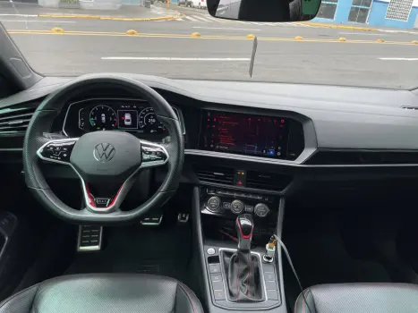 VOLKSWAGEN Jetta 2.0 4P 350 TSI GLI AUTOMÁTICO DSG, Foto 16 VOLKSWAGEN Jetta 2.0 4P 350 TSI GLI AUTOMÁTICO DSG, Foto 16