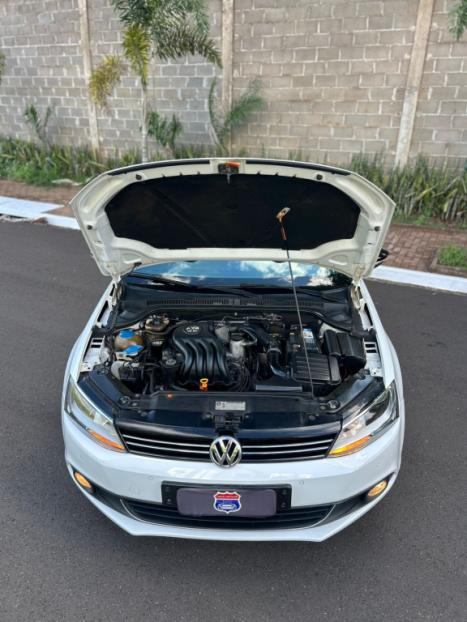 VOLKSWAGEN Jetta 2.0 4P FLEX COMFORTLINE TIPTRONIC AUTOM�TICO, Foto 8
